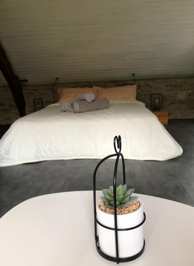 Le Domaine De La Claire Fontaine Gites -Chambres D'Hotes Montvalent Eksteriør bilde