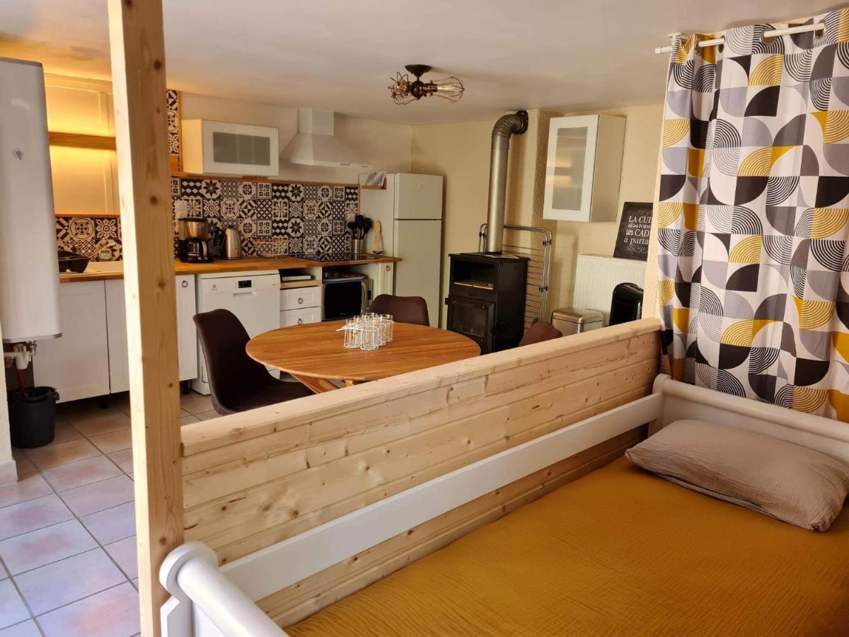 Le Domaine De La Claire Fontaine Gites -Chambres D'Hotes Montvalent Eksteriør bilde