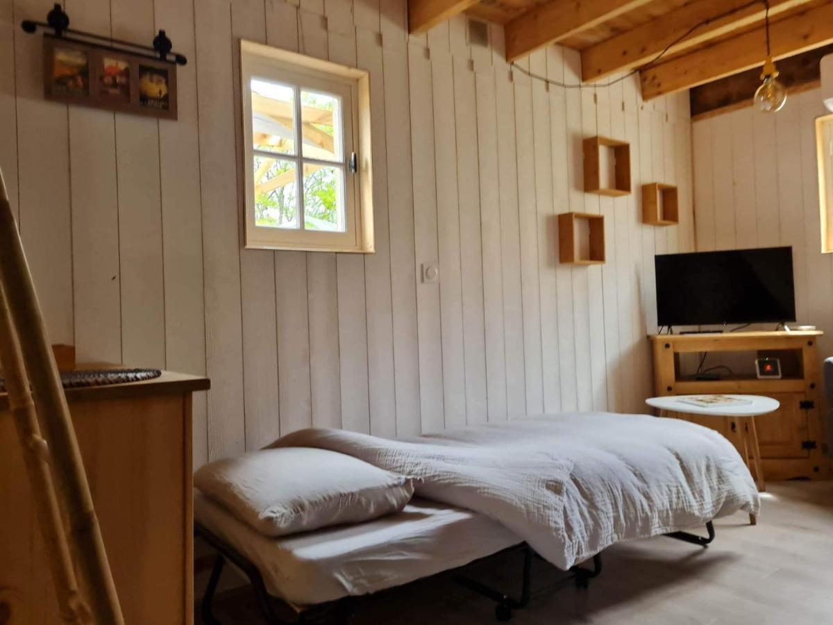 Le Domaine De La Claire Fontaine Gites -Chambres D'Hotes Montvalent Eksteriør bilde