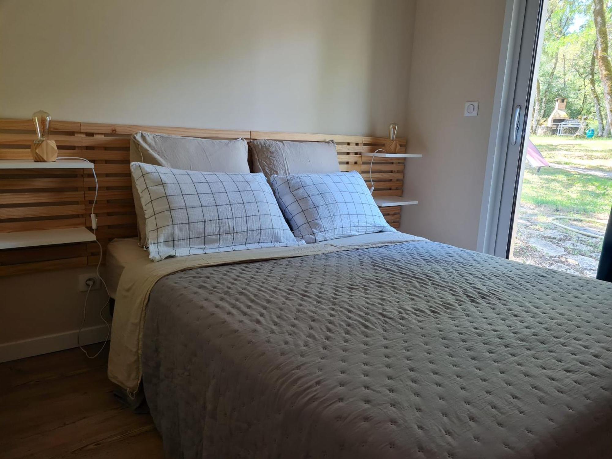 Le Domaine De La Claire Fontaine Gites -Chambres D'Hotes Montvalent Eksteriør bilde